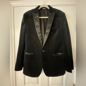 Express Men’s velvet tuxedo blazer